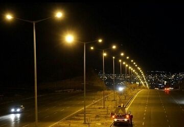 کاهش ۱۰ مگاواتی مصرف برق با نصب ۹۰۰۰۰ لامپ کم‌مصرف در ادارات