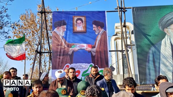  بیعت مردم رزن با سومین رهبر نظام مقدس جمهوری اسلامی ایران
