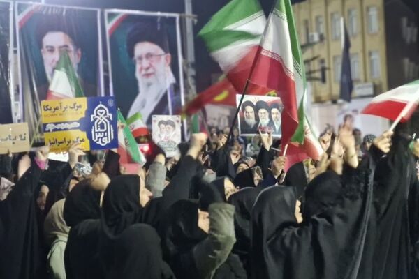اجتماع مردمی حامیان انقلاب اسلامی در گلوگاه