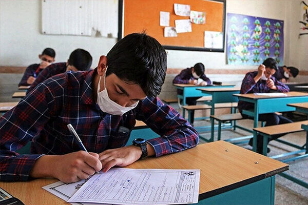 کارگاه آموزشی آشنایی با سیستم موتور و سوخت‌رسانی خودرو در بهارستان 2