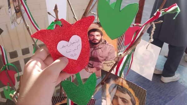 جشن دهه انقلاب و زنگ حماسه آفرینی انقلاب در دبستان شطیطه ۲