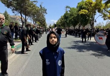 حضور پرشور مردم مومن ودیندار شهرستان دماوند در مراسم عاشورای حسینی