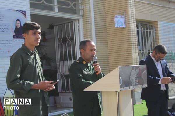 رزمایش «همکلاسی مهربان» و پویش سراسری «برای آینده‌سازان» به یاد فرشتگان آسمانی میناب