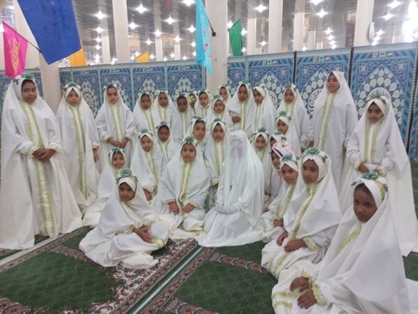 برگزاری جشن تکلیف دو هزار دانش‌آموز دختر سوم ابتدایی در میناب