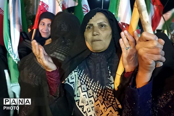  لردگان یک صدا و یک‌دل، جانم فدای رهبر