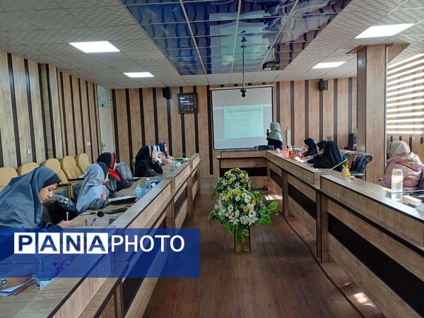 اولین جلسه کارگاه توانمندسازی دانش‌آموزان خبرنگار پانا دختر ناحیه 2 کرج و شهرستان فردیس