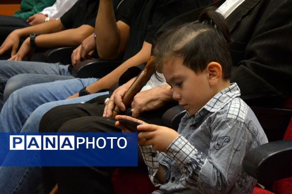 بهارستان‌دو از برترین‌های تربیت‌بدنی تقدیر کرد