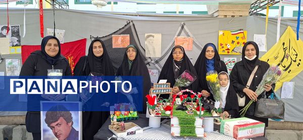 یادواره لاله‌های روشن در صالحیه؛ روایت نسل امروز برای ۲۳ قهرمان آسمانی