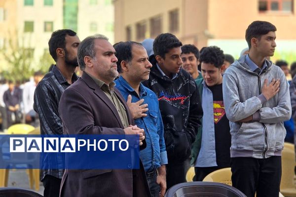 هنرستان موفقیان اسلامشهر میزبان آیین یادواره شهدا با حضور جمعی از مسئولان بود