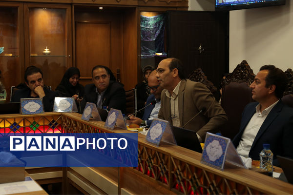 نشست خبری مدیرکل میراث‌فرهنگی، گردشگری و صنایع‌دستی