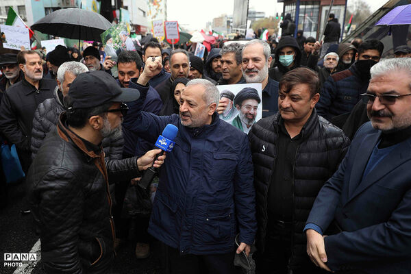 حضور وزیر آموزش و پرورش در راهپیمایی روز قدس