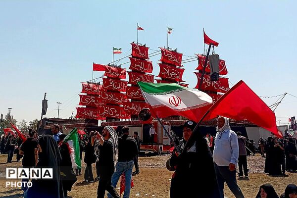 خروش نوجوانان در بدرقه رهبر شهید