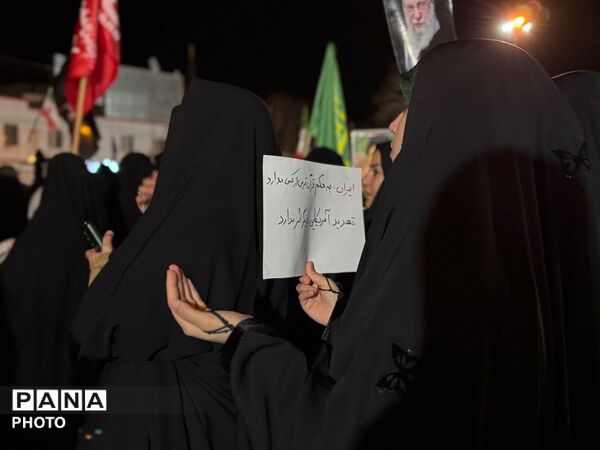 میدان شهید سلیمانی، کانون تجدید پیمان؛ ملت یکپارچه در حمایت از رهبر معظم انقلاب
