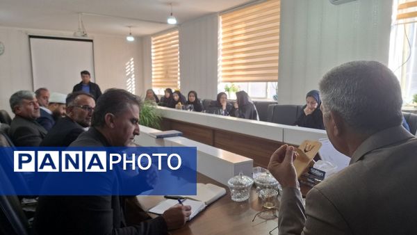 جلسه هماهنگی یاوران انقلاب در سی سخت