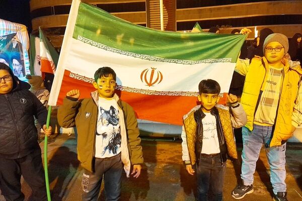 حضور باشکوه دهه‌ نودی‌ها در تجمعات شبانه شهرستان سراب