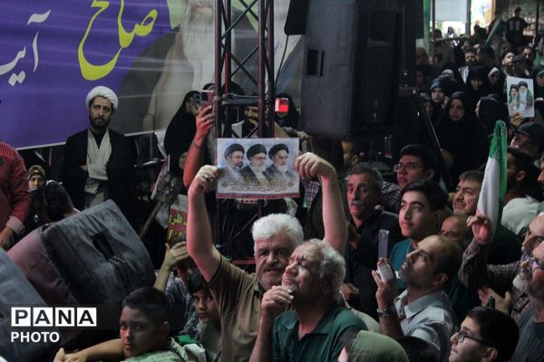 حضور گسترده مردم ورامین در تجمع میدان امام خمینی(ره)