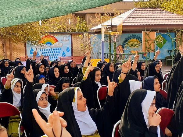 بازگشایی مدرسه غنچه ها ی انقلاب برای سالی پرنشاط