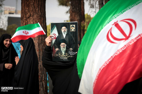 تجمع بزرگ هم‌عهدی‌ نوجوانان با رهبری معظم انقلاب اسلامی
