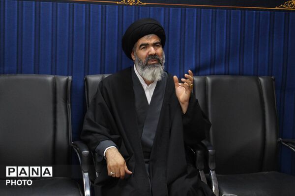گفت‌وگوی نسل نو؛ دیدار خبرنگاران پانا با امام جمعه بهارستان