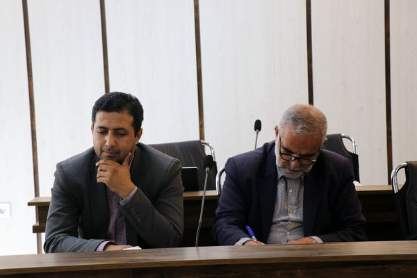 نشست هم اندیشی معاونت پرورشی و فرهنگی اداره‌کل آموزش و پرورش با حوزه معاونت پرورشی ناحیه 3 مشهد