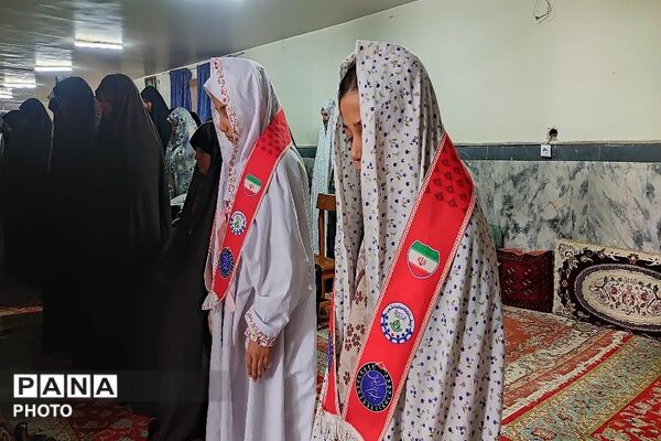 اقامه نماز جمعه در آخرین هفته  ماه مبارک رمضان در شهر بار نیشابور
