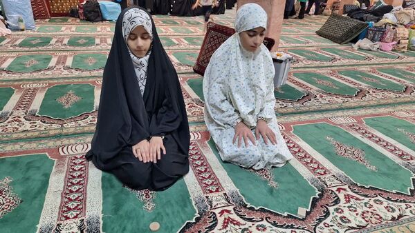 مراسم روز سوم اعتکاف دانش‌آموزان دختر در مسجدالنبی کرج