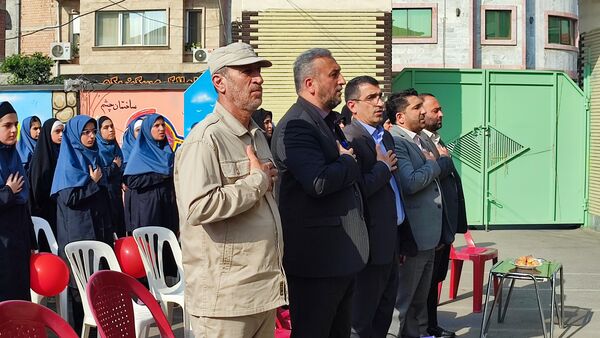 مانور استانی بازگشایی مدرسه در دبیرستان بهار آزادی قائمشهر