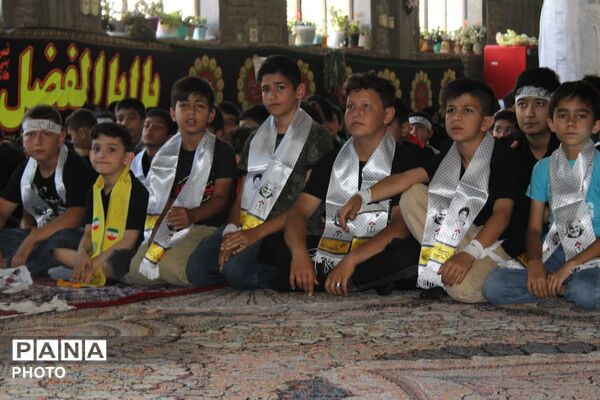 آیین سراسری «احلی من العسل» با حضور گسترده دانش‌آموزان شهرستان فاروج