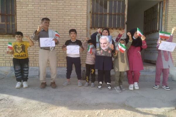دانش‌آموزان بهبهانی فریاد «مرگ بر اسرائیل» سر دادند