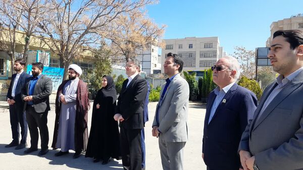 بازدید معاون فرهنگی پرورشی خراسان رضوی از دبیرخانه جشنواره فرهنگی هنری فردا 