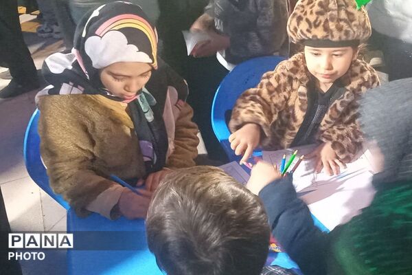 همدلی و حضور پرشور مردم و کودکان بهارستانی در راهپیمایی شبانه«جنگ رمضان»