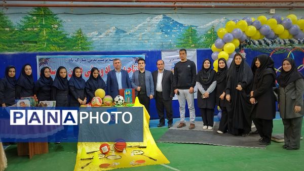 افتتاحیه المپیاد درون مدرسه‌ای به‌مناسبت هفته تربیت‌بدنی و ورزش در دبیرستان الزهرا «س» شهرستان اشتهارد 