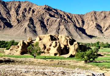 دریاچه قصر بهرام یکی از جاذبه‌های گردشگری و تفریحی شهر سرمق