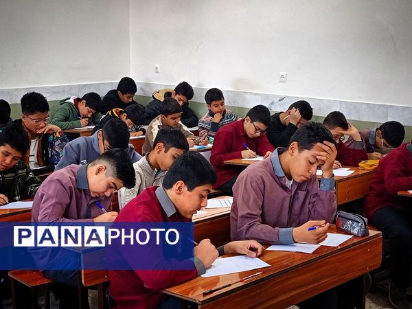 امتحانات نوبت اول در دبیرستان میثاق 