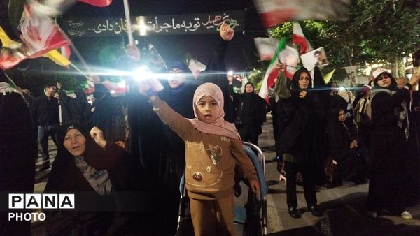 ما صحنه را خالی نمی کنیم