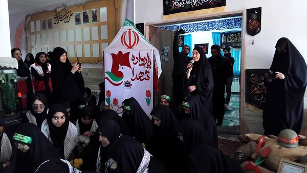 میهمان آسمانی در آغوش مدرسه ما