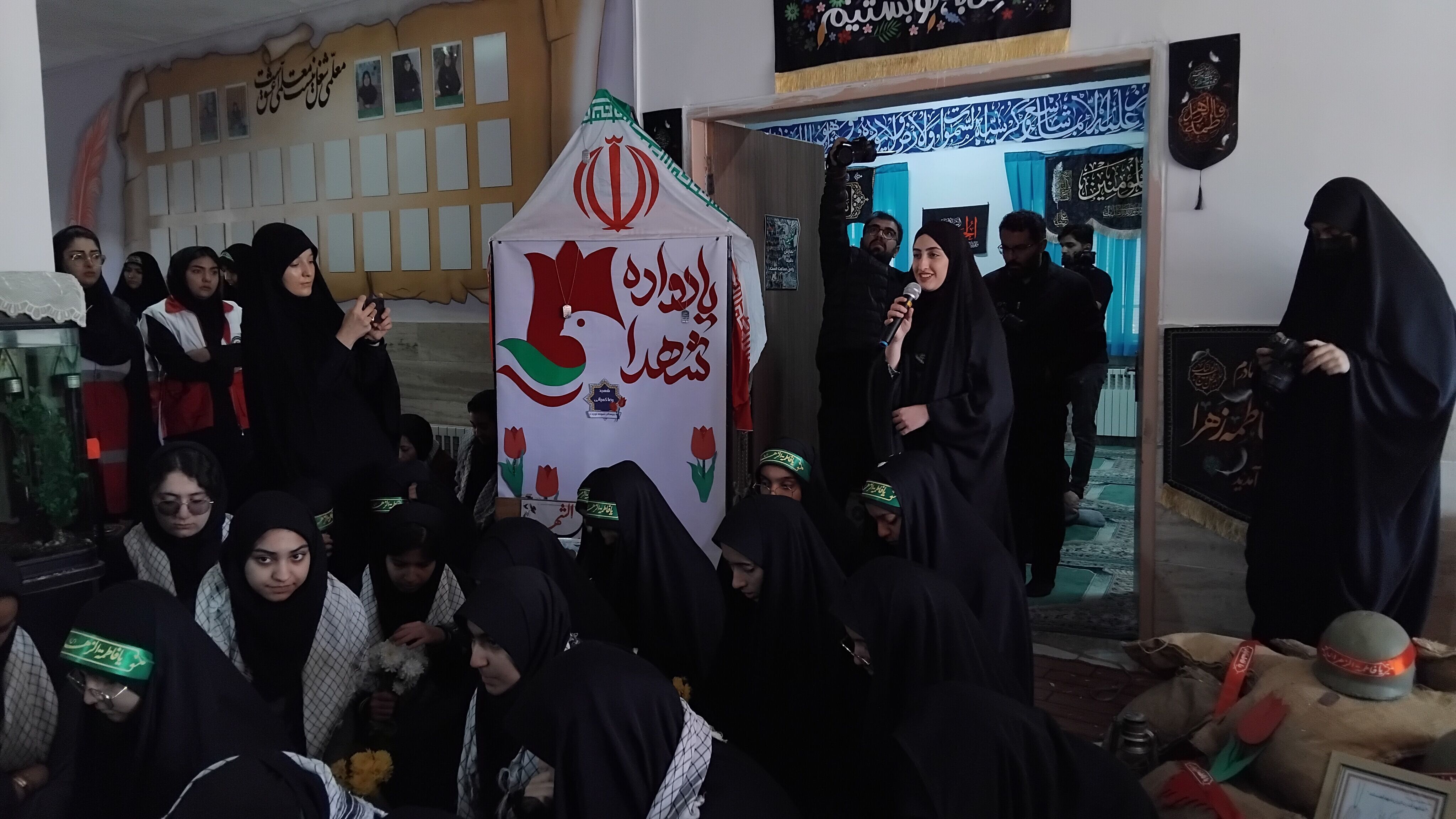 میهمان آسمانی در آغوش مدرسه ما