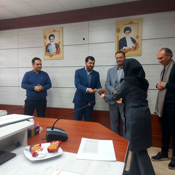  مراسم تقدیر از ناظران و عوامل اجرایی دهمین دوره جشنواره نوجوان خوارزمی شهرستان ملارد 