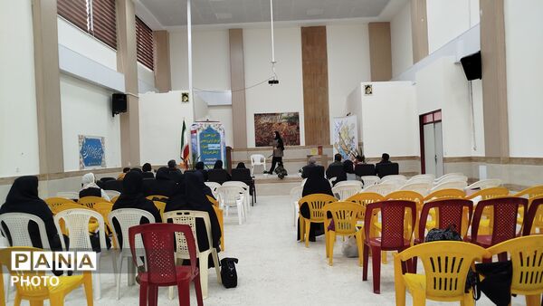 مسابقات فرهنگی و هنری در دبیرستان شاهد بنت الهدی تویسرکان