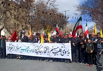 راهپیمایی باشکوه مردم همیشه در صحنه‌ شهرکرد