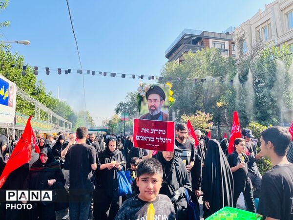 تجلیِ شکوهِ ایمان در مسیرِ عاشقی؛ تهران یکپارچه غرق در سوگِ اربعین