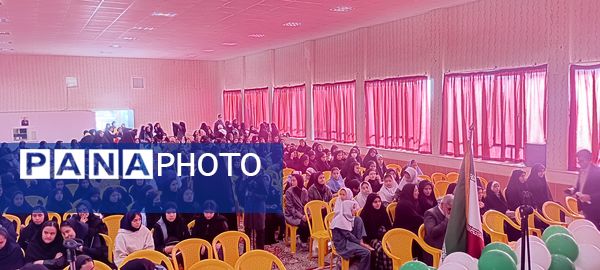 تجلیل ازبرگزیدگان مسابقات شهرستان خلیل آباد