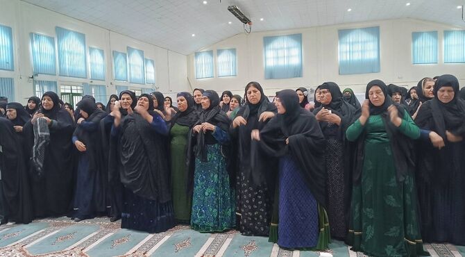 سوگواری محلی بانوان در سوگ رحلت امام خامنه ای(ره)