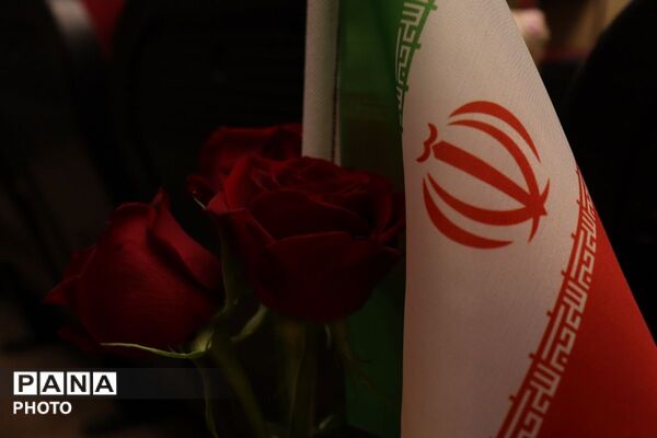 جشن روز دختر در سایه پرچم حرم حضرت معصومه (س) و خادمان امام رضا (ع)