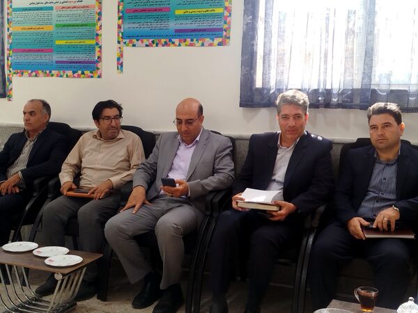 طلوع شکوفه‌های امید در دبستان امین زاده فاروج 