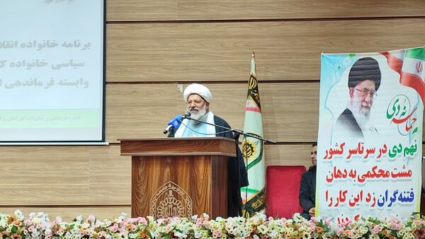 دیدار رئیس عقیدتی سیاسی کل کشور با خانواده نیروی‌های مسلح