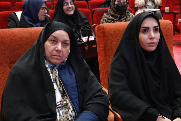 همایش رویداد سراسری «تهران، شهر نماز» با محوریت «نماز شکوفه‌ها» 