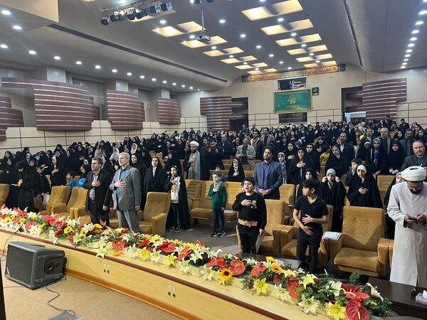 آیین تجلیل از منتخبین مسابقات قرآنی ناحیه ۶ مشهد