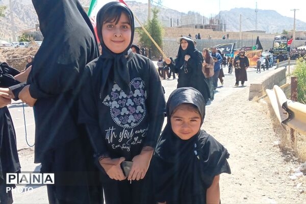 مراسم عاشورا در گلزار شهدای شهرستان لنده