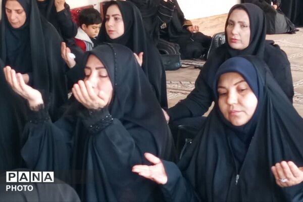 چهلم رهبر شهید و شهدای دانش‌آموز میناب